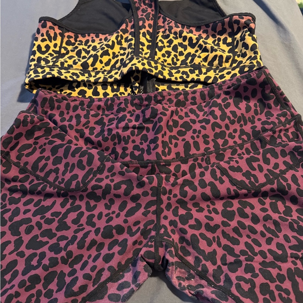 Stylish Leopard Print Activewear Set